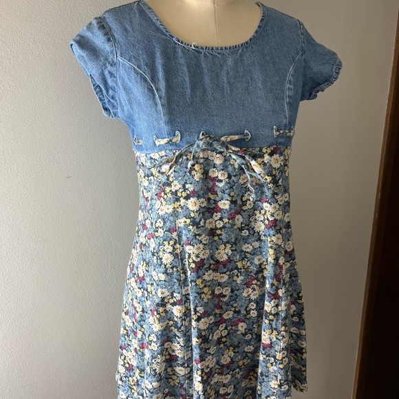 white dress for graduation with sleeves Cap-Sleeve Short Amy Size:XL (14) Navy Blue Velvet Long Sexy Birthday Dresses